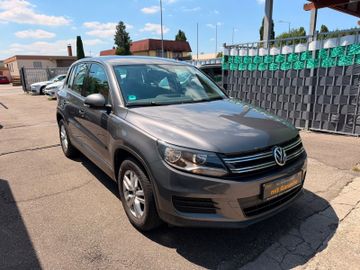 Volkswagen Tiguan - 2