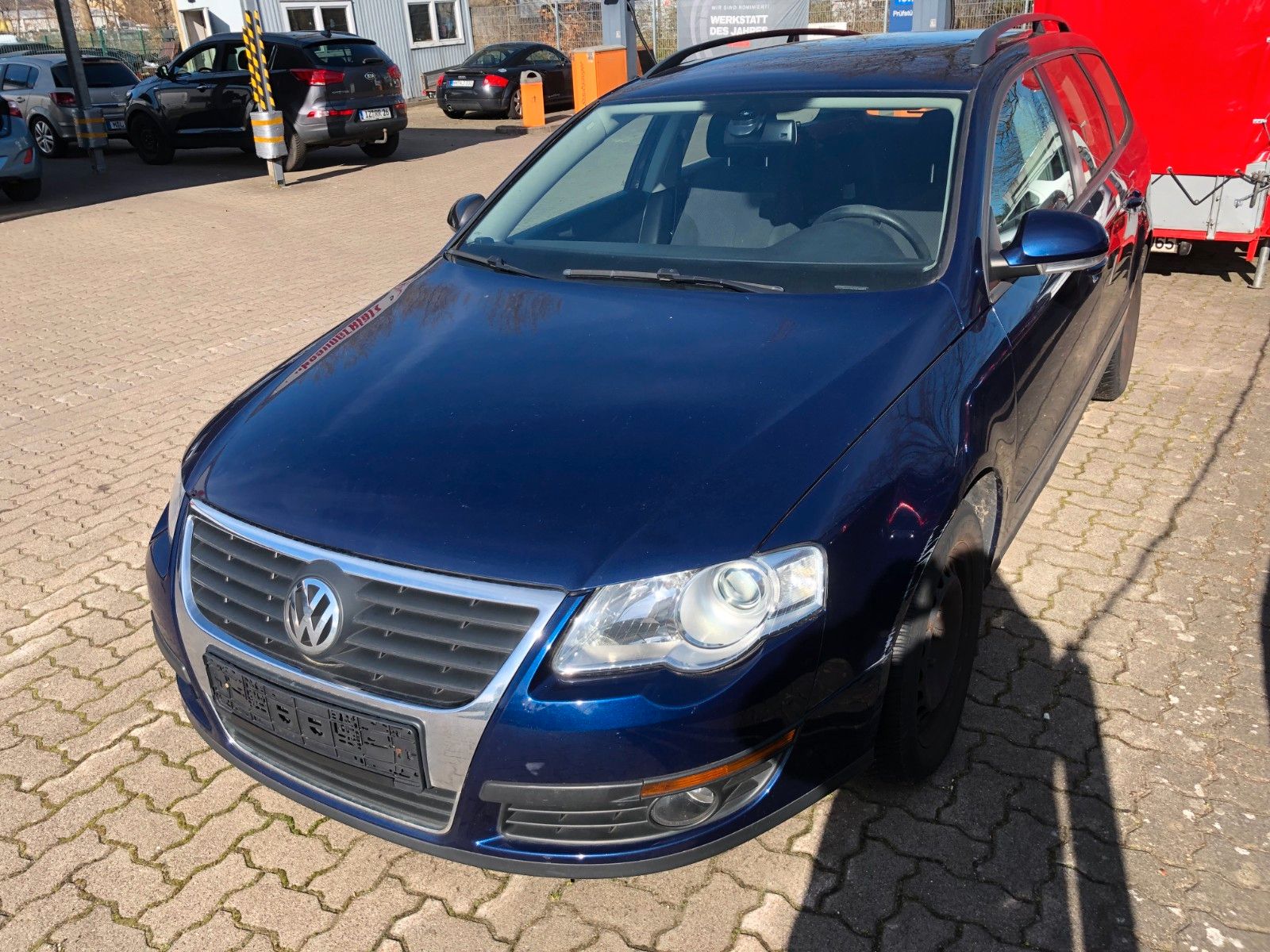 Fahrzeugabbildung Volkswagen Passat Variant Trendline Wasserschaden