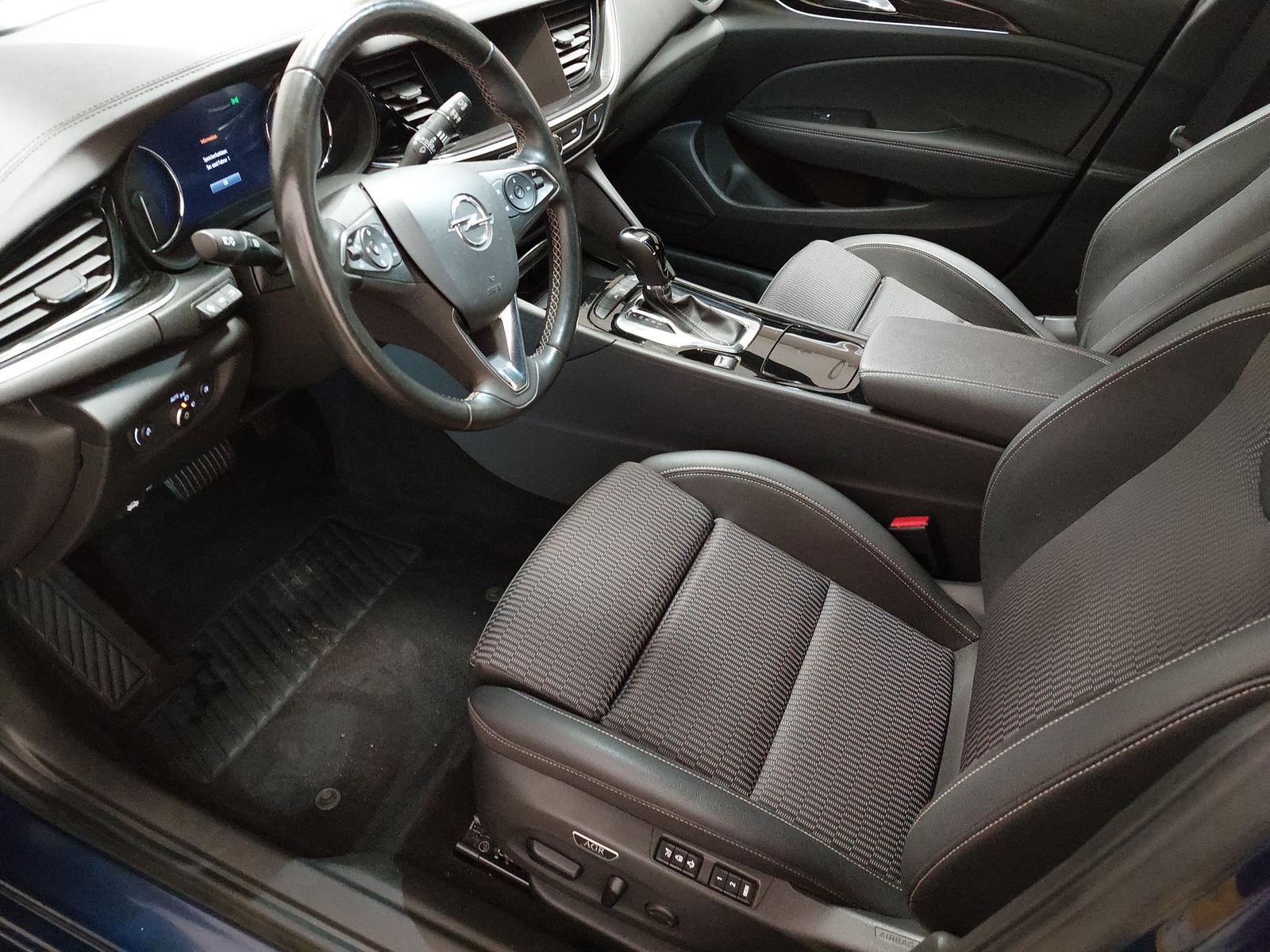 Opel Insignia ST 2.0 CDTI Elegance NAVI LED RFK HUD