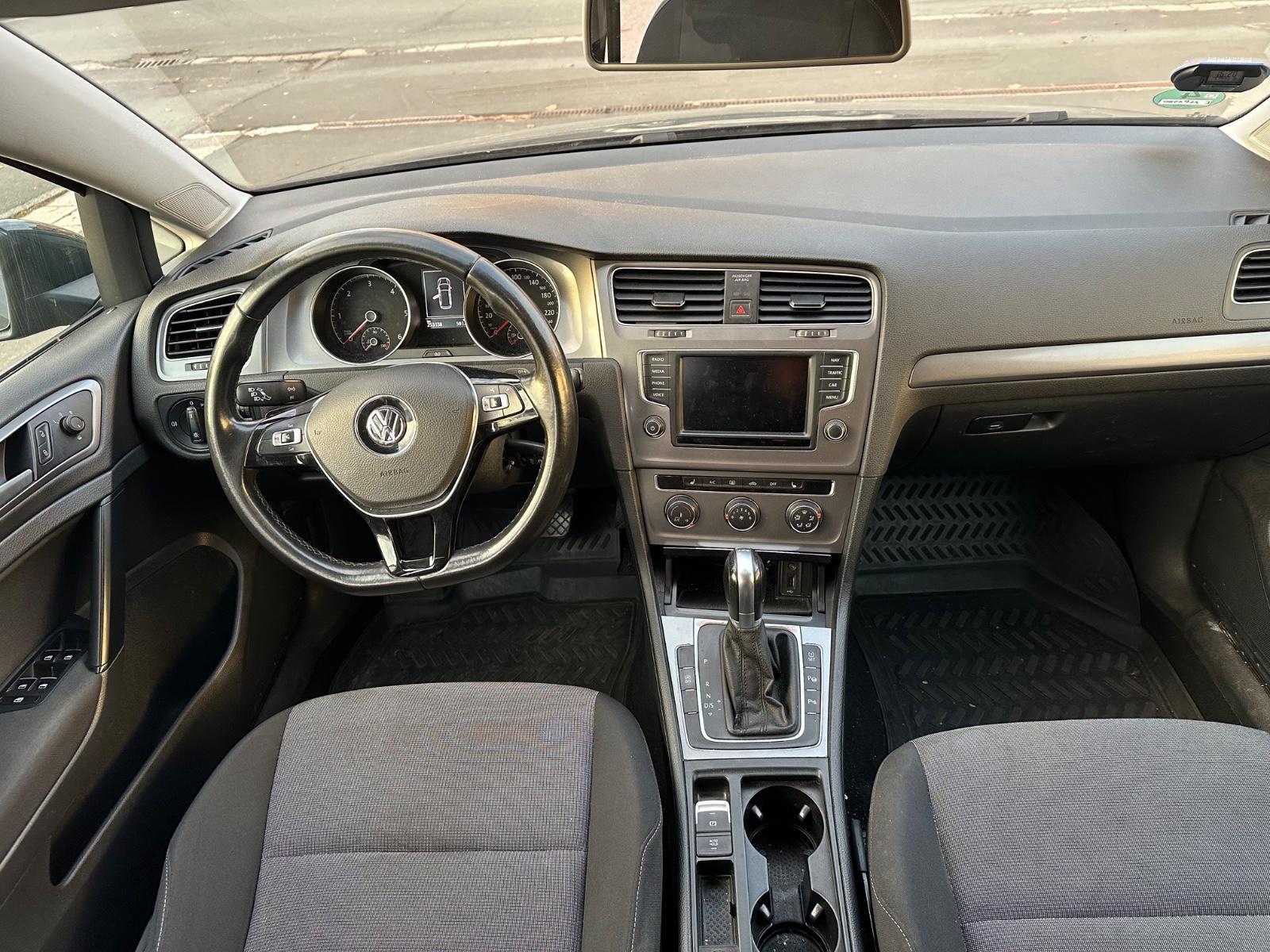 Volkswagen Golf 2015 — photo 12