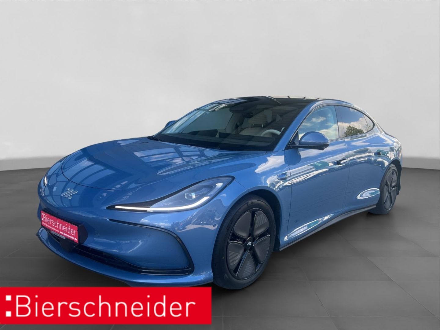 MG IM 5 Premium 800V Allradlenkung Pano 360 ACC