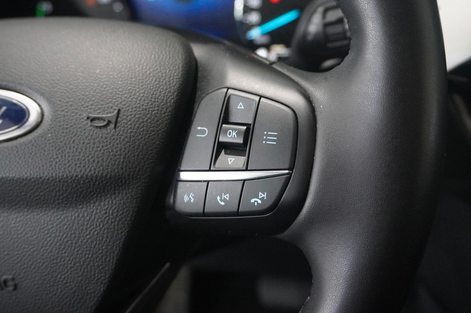 Fahrzeugabbildung Ford Kuga 2.5 HYBRID COOL & CON. NAVI/LED/SPORT/DAB+