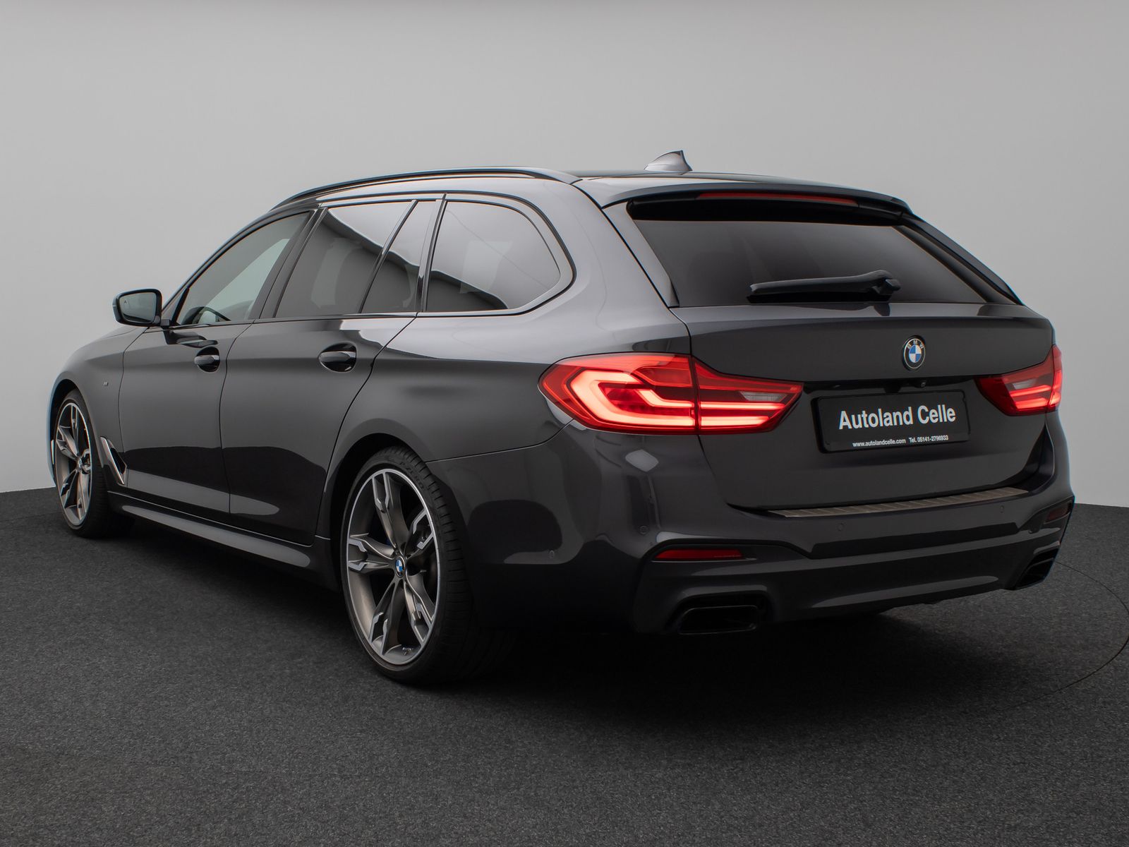 Fahrzeugabbildung BMW M550d xD Laser 360°HUD H/K AHK Komfort 20Zoll