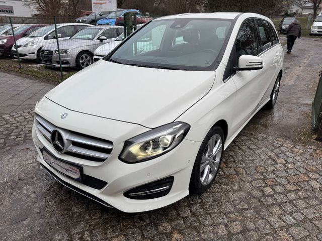MERCEDES-BENZ B 180