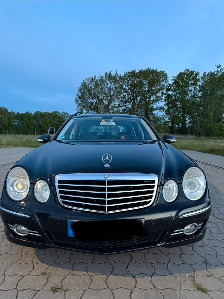 Mercedes-Benz E 200