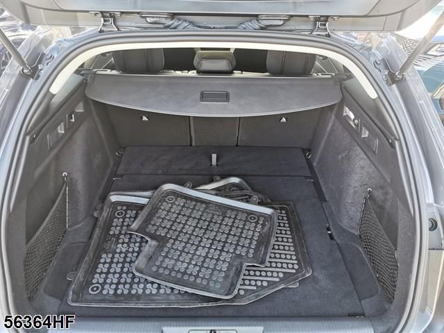 Fahrzeugabbildung Peugeot 308 1.5 BlueHDi 130, SW Allure Pack