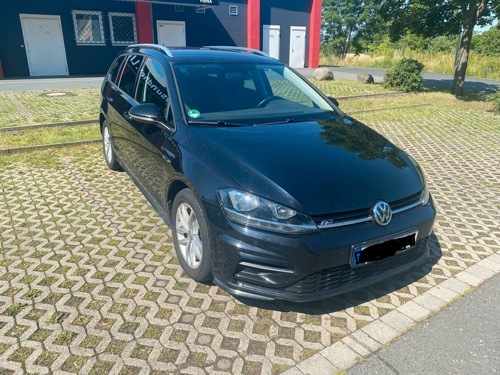 Image of Volkswagen Golf