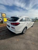 Hyundai i30 cw Select Mild-Hybrid - Hyundai i30: Cw