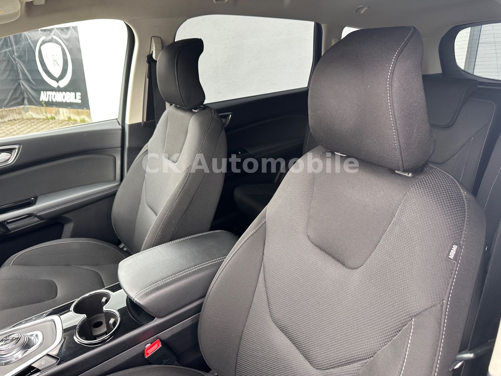 Fahrzeugabbildung Ford S-MAX Titanium 2.0TDCi Autom./Navi/LED/Kam./AHK