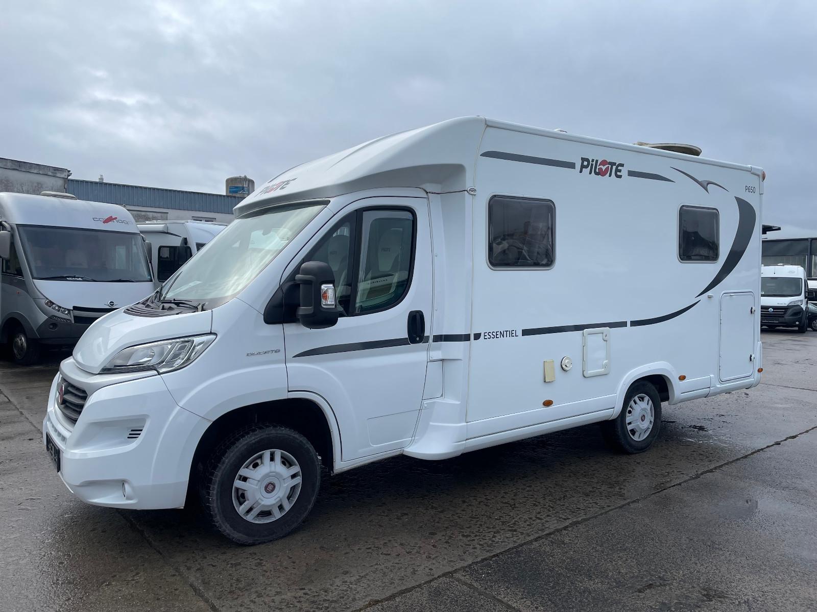 Pilote 650 C  Queensbett-Sat-Solar-AHK-1.Hand