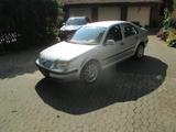 Volkswagen Bora 1.4 Edition Klima 1.Hand,Tüv neu - Volkswagen Bora aus 2001