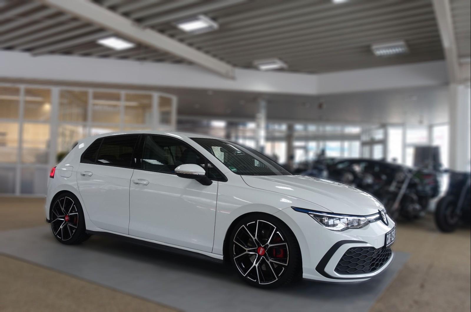 Volkswagen Golf VIII Lim. GTE eHybrid;MATRIX ACC NAV 19"GJR