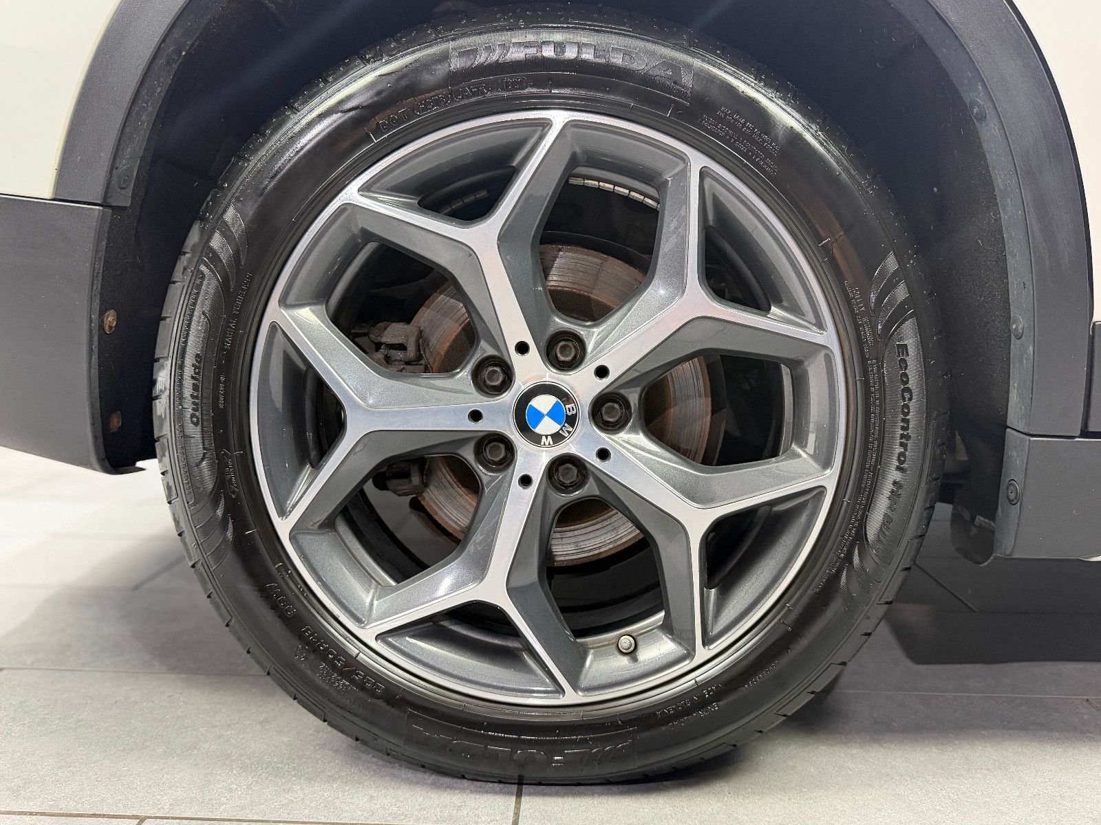 Fahrzeugabbildung BMW X1 xDrive 20 d xLine|AHK|PANO|PDC|NAVI|AUTOMATIK