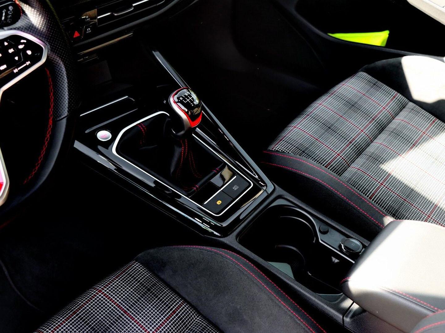 Volkswagen Golf GTI VIII 2.0 TSI OPF AHK/LED/NAVIVORB./PDC/, миниатюра 13