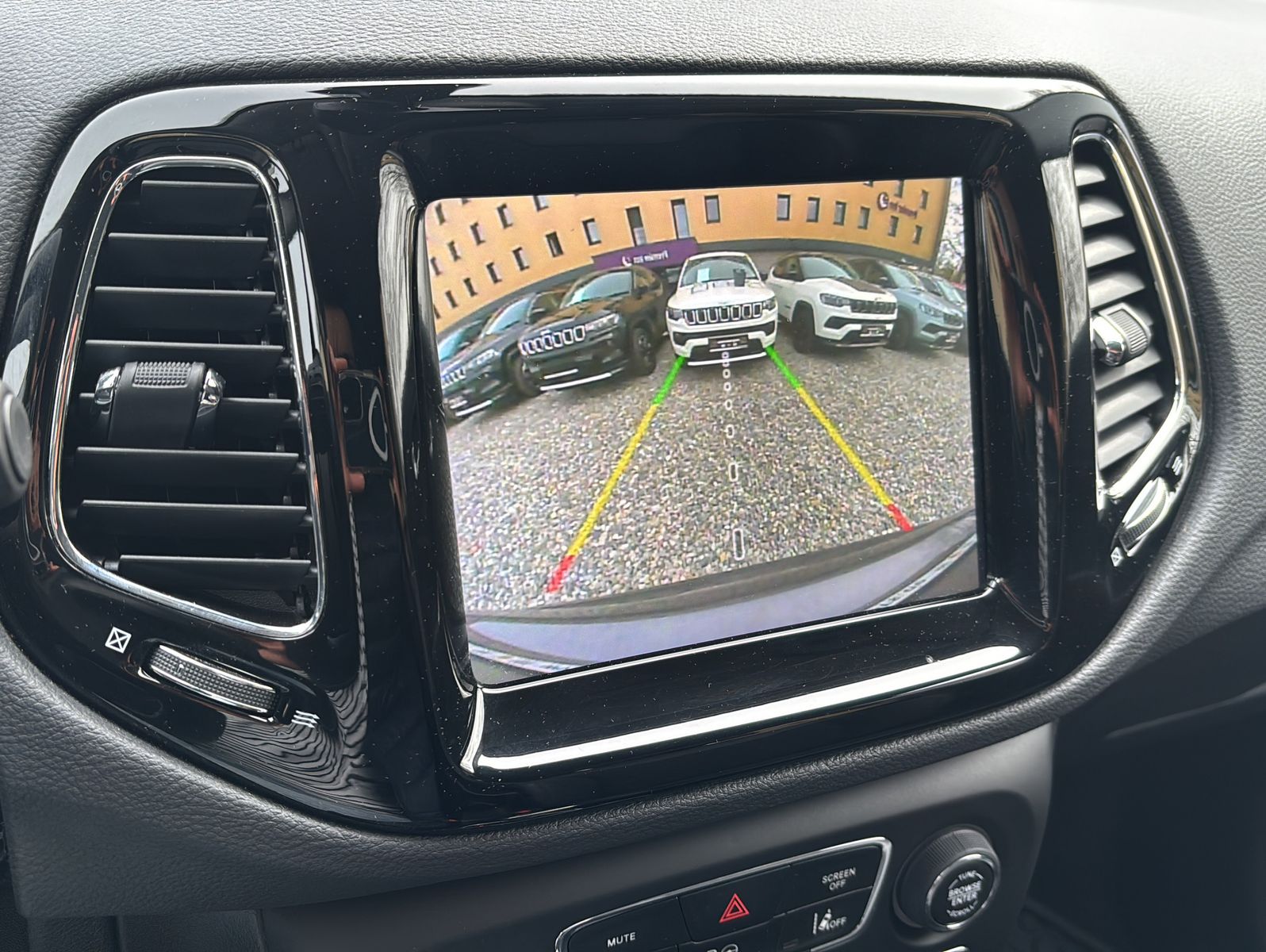 Fahrzeugabbildung Jeep Compass Limited FWD