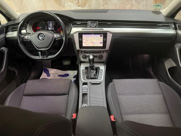 Volkswagen Passat Variant - 11