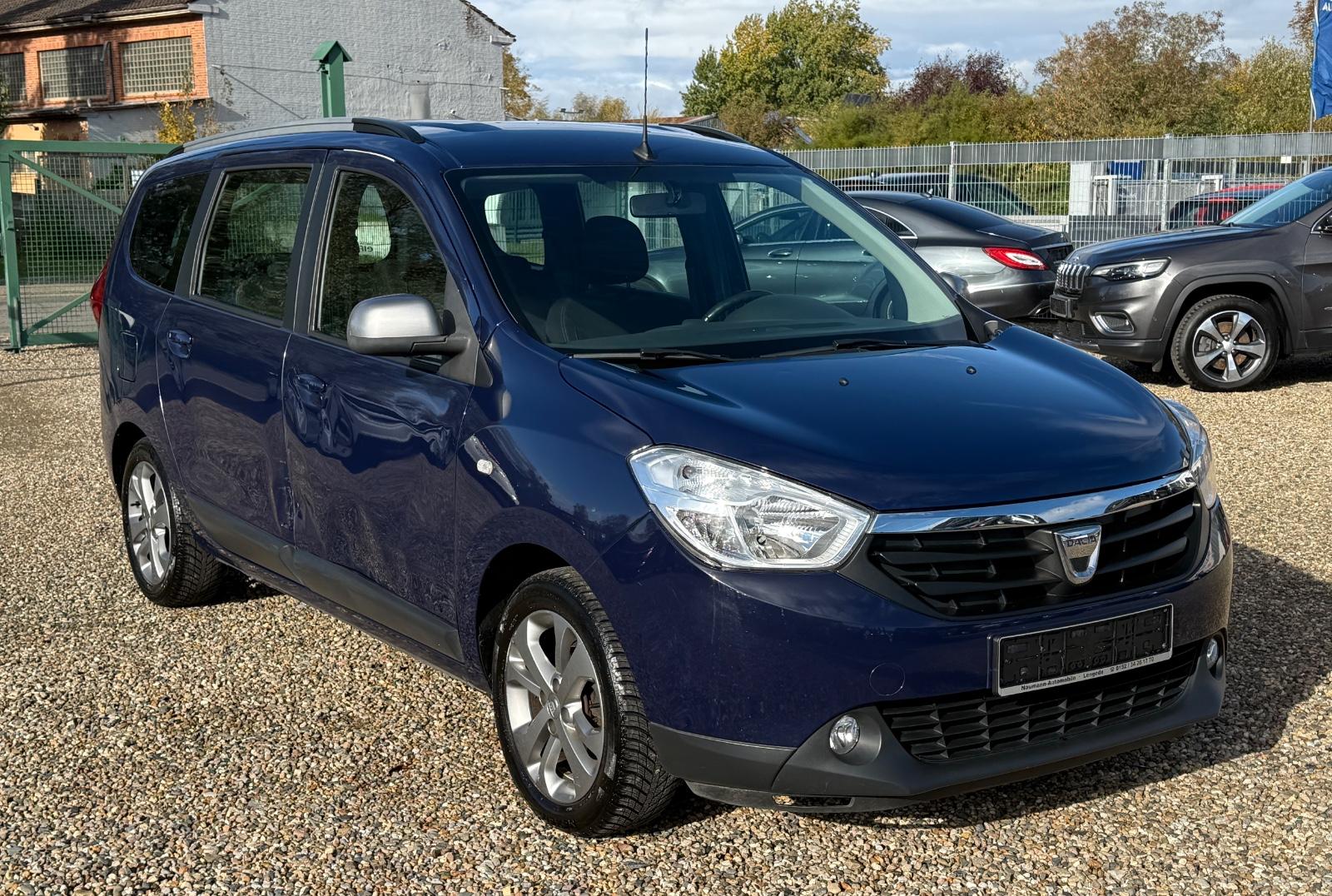 Dacia Lodgy Celebration mit Navi, LED, AHK, Fahrbereit