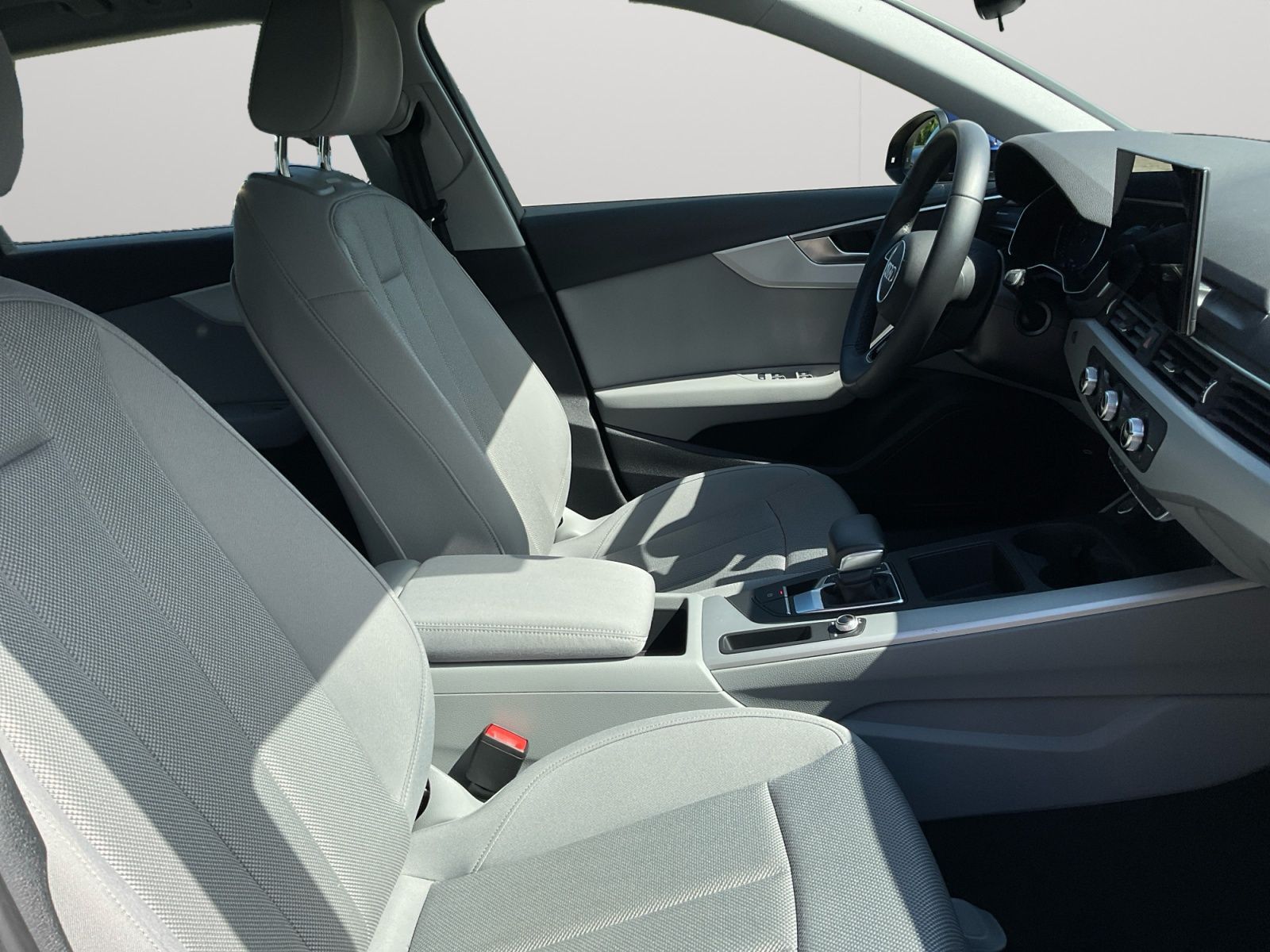 Audi A4 - Bild 16