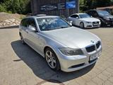 BMW 325 i  Touring  xDrive - BMW 3er Reihe aus 2005: Kombi