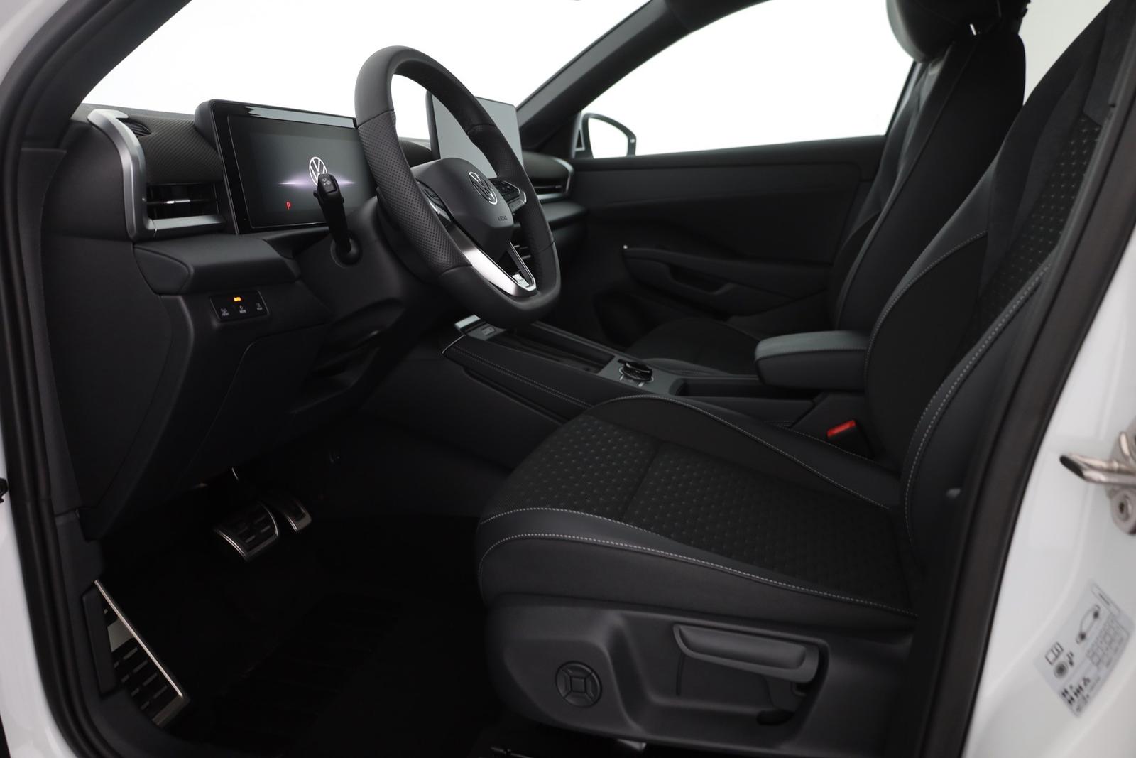 Volkswagen T-Roc R-Line 1.5 eTSI DSG n.Modell LED ACC AHK