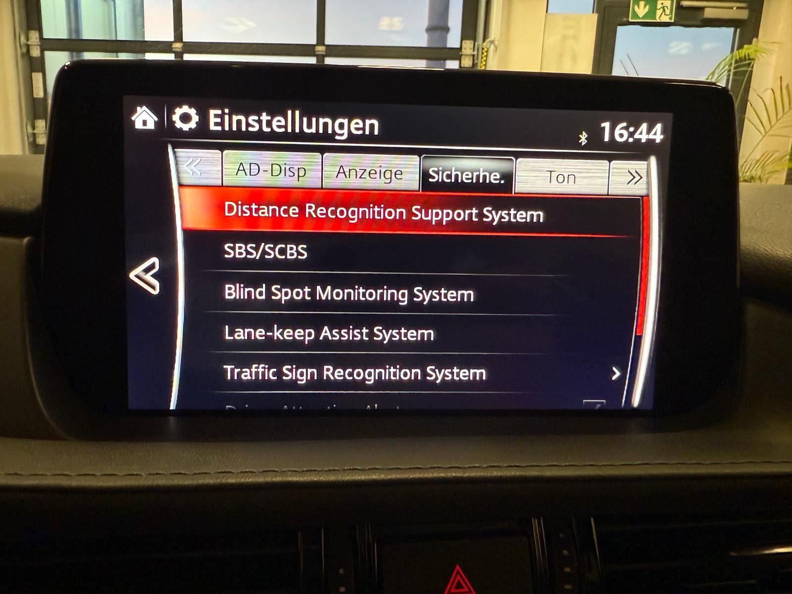 Fahrzeugabbildung Mazda 6 Kombi Sports-Line / LED/NAVI/LEDER/KAMERA