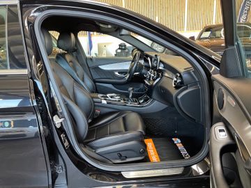 Mercedes-Benz C 200 CGI *LED*NAVI*PDC*LEDER*AMG*