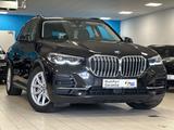 BMW X5 xDrive 30d SAG/HUD/AHK/Panor/Komf/Park&DrivAs - BMW X5: Xdrive
