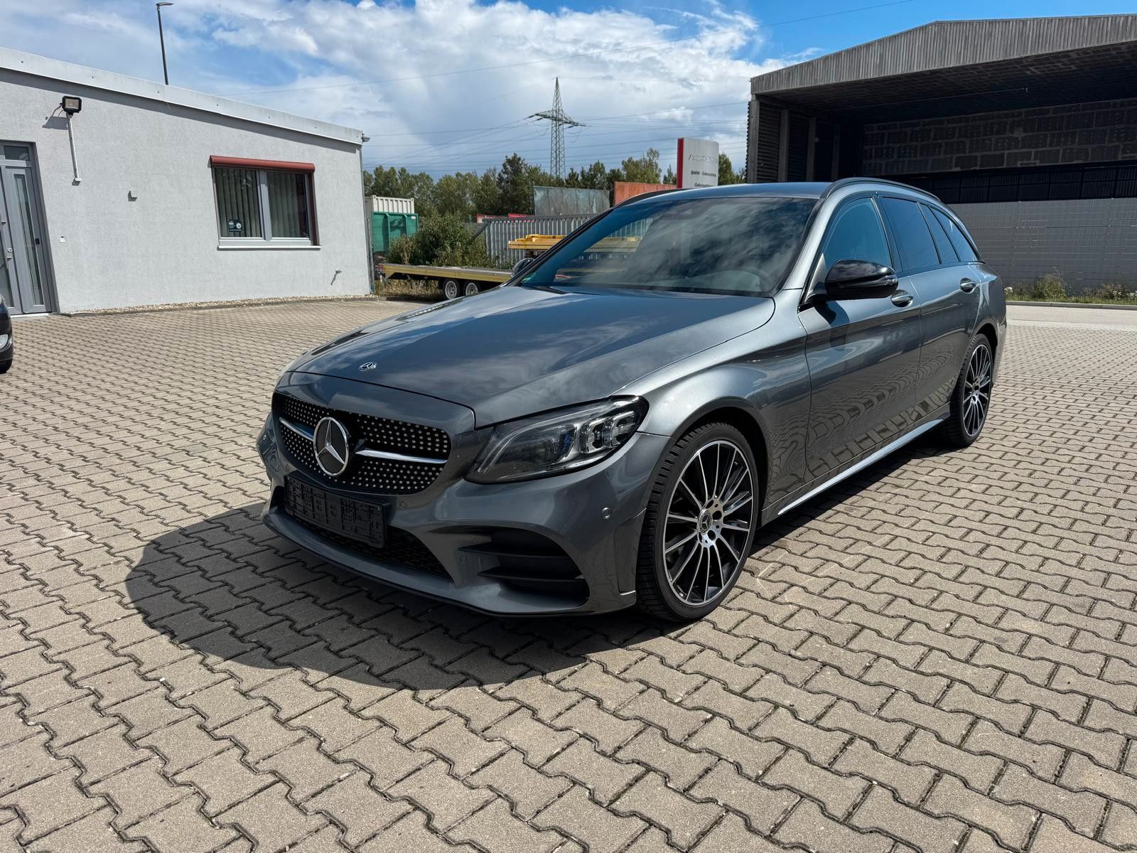 Mercedes-Benz T-Modell C 220 d 4Matic AMG BLACK EDITION