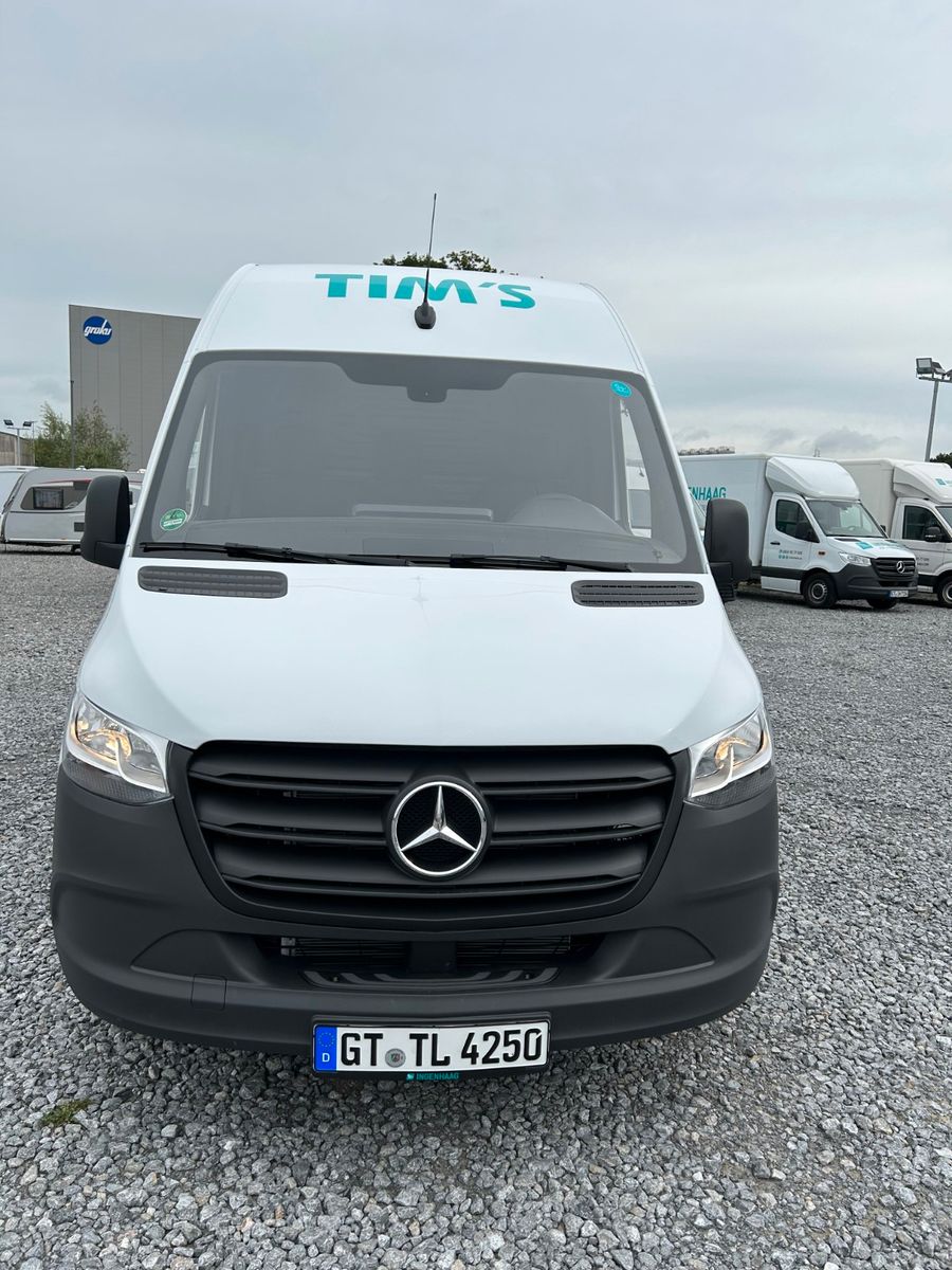 Fahrzeugabbildung Mercedes-Benz Sprinter III 211 CDI  Kasten  Navi  Kamera