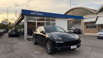 Porsche Cayenne - 6