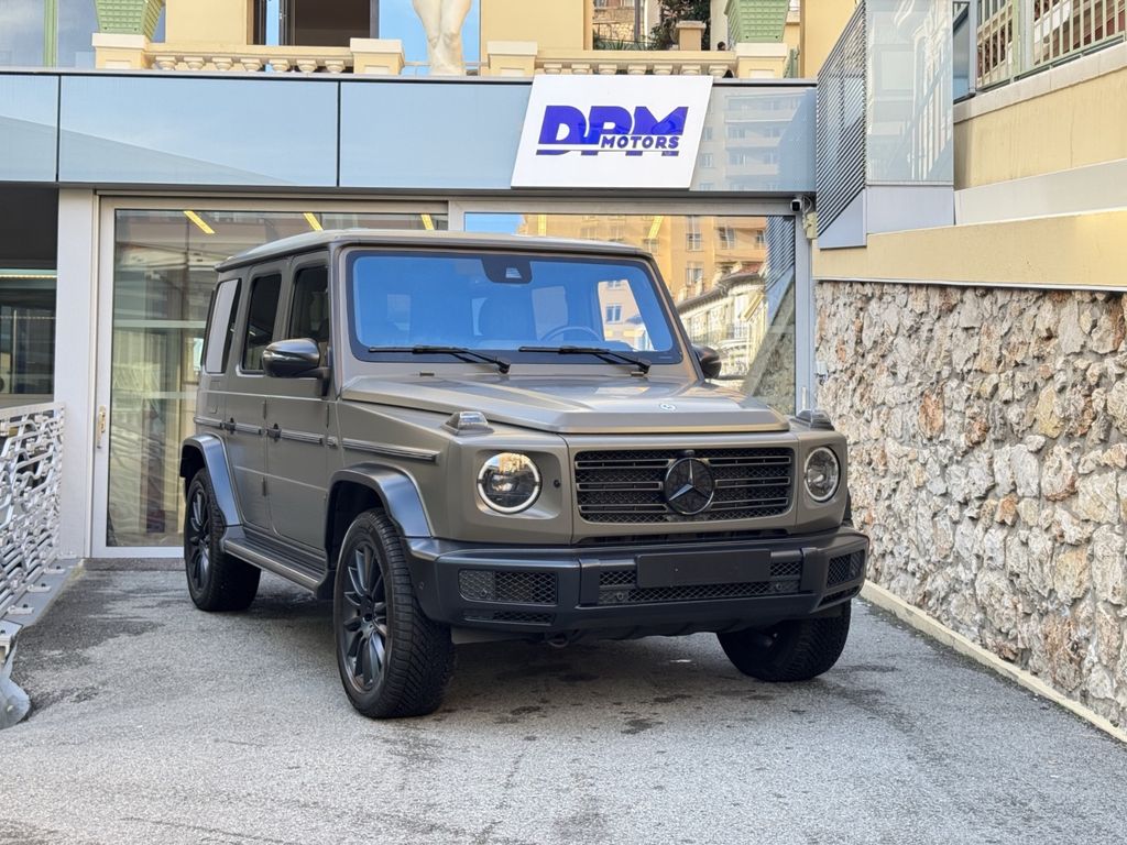 Mercedes-Benz G 500