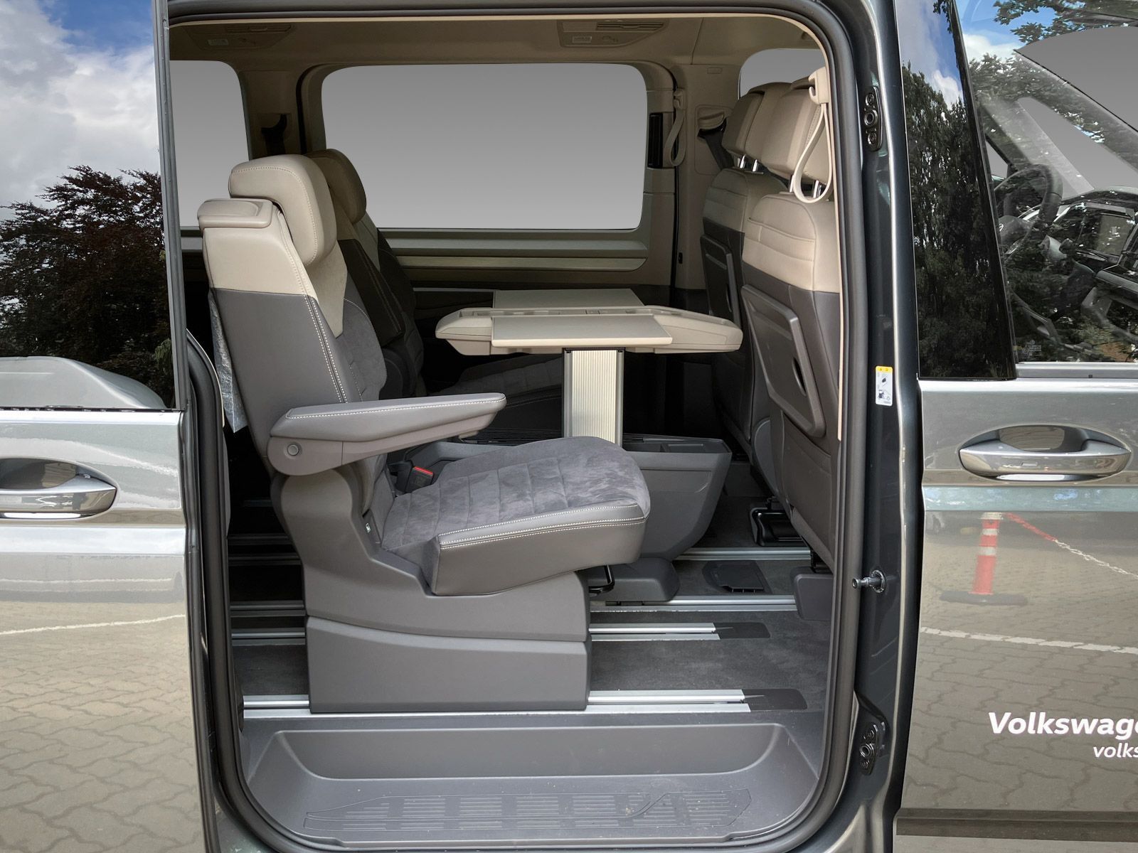 Volkswagen T7 Multivan - Bild 12