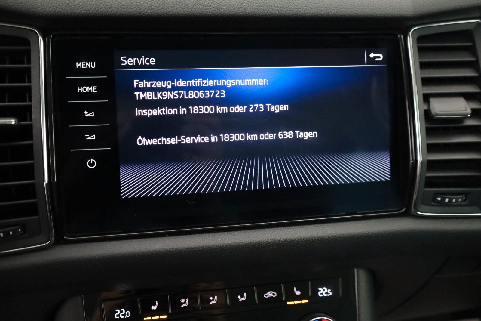Fahrzeugabbildung SKODA Kodiaq Drive 125 4x4,Navi,4xSH,Kamera,ACC,AHK+WR