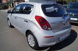 Hyundai i20 1,25 i 63kw Klimaanlage-5T-Winterr.-67898 km - Hyundai i20 Gebrauchtwagen in Leipzig
