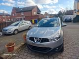 Nissan Qashqai 1.6 Acenta Acenta - Nissan Qashqai mit Benzin-Antrieb: Limousine