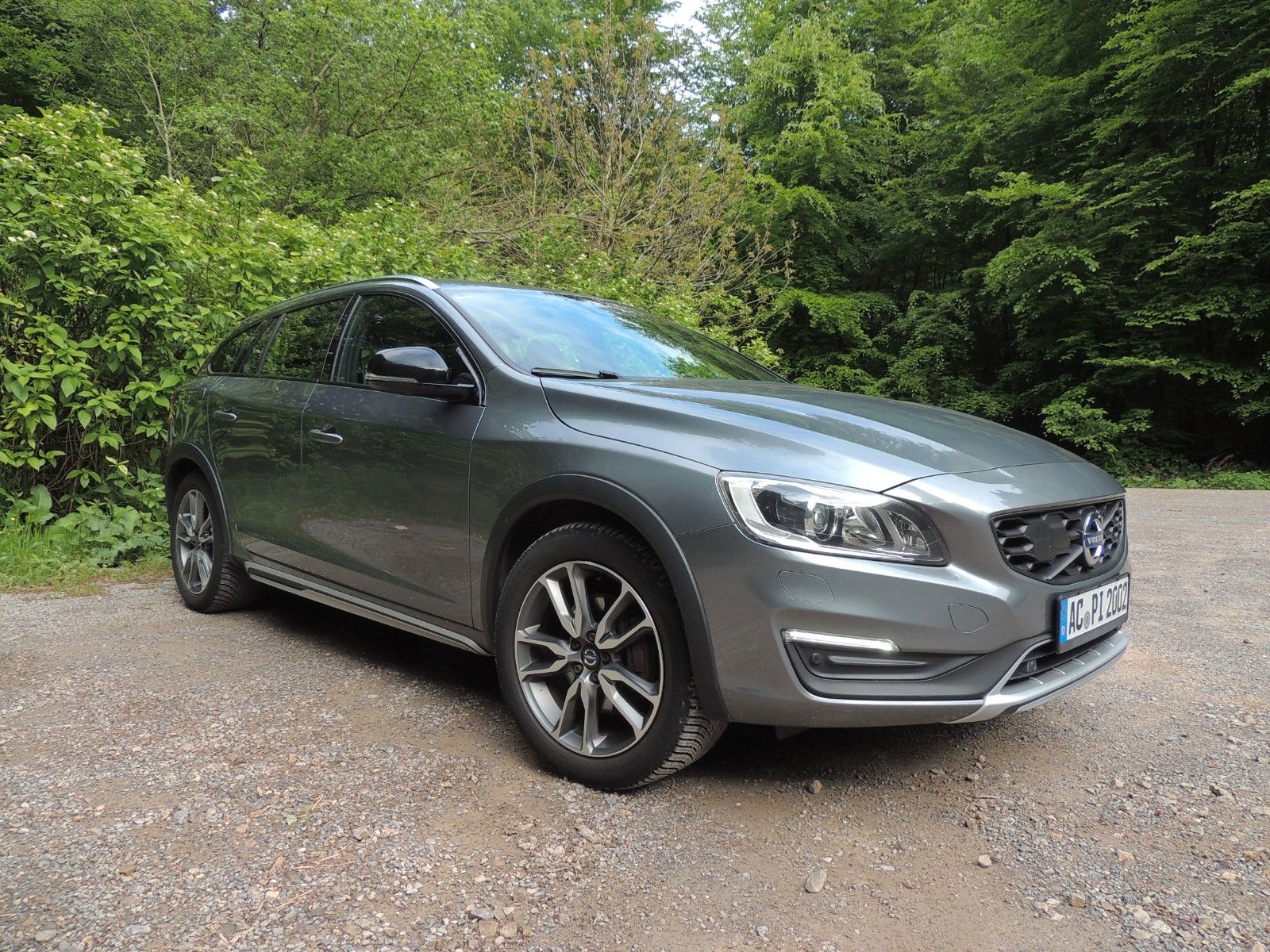 VOLVO V60 CC