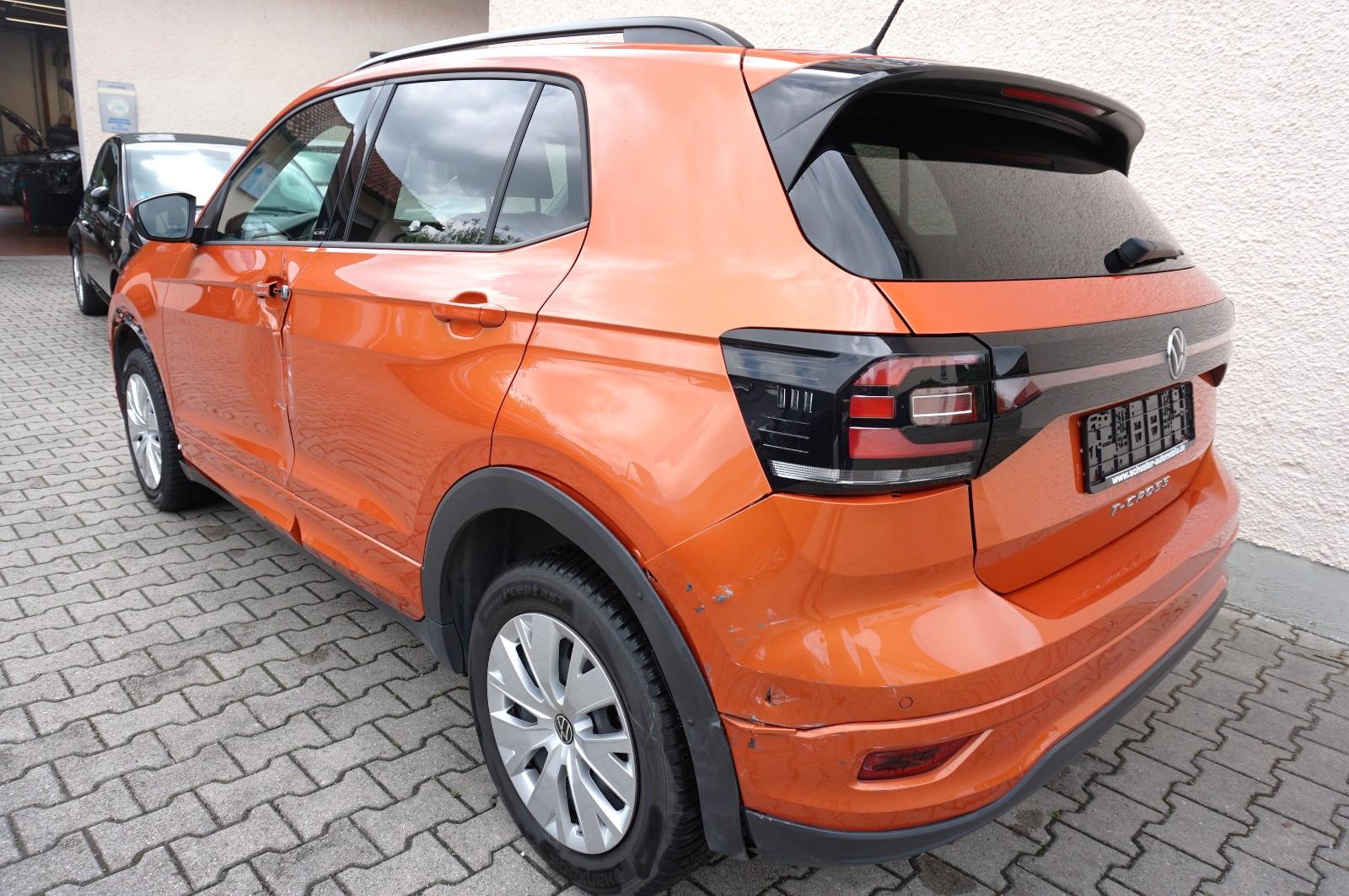 Volkswagen T-Cross 1.5 TSI DSG ACTIVE/ R-LINE m. NAVI/ LED