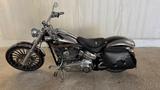 Harley-Davidson CVO Breakout - Harley-Davidson Breakout CVO