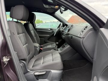 Volkswagen Tiguan - 10