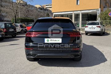 Audi Q8 - 6