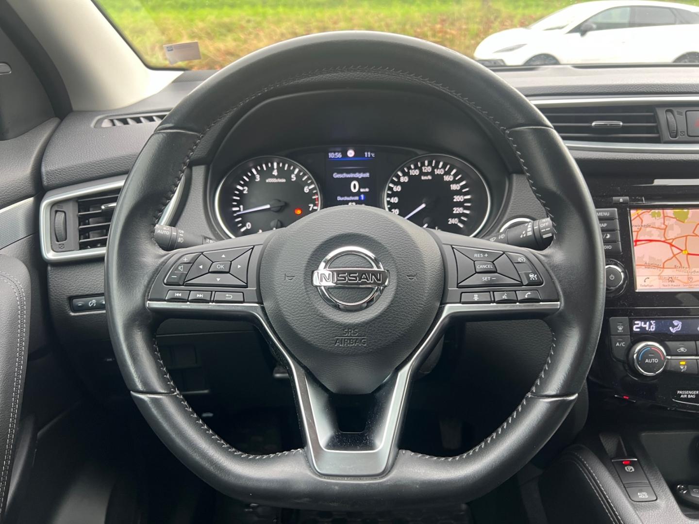 Nissan Qashqai 1.3 DIG-T TEKNA *LED*360°*hzb. Front*ACC