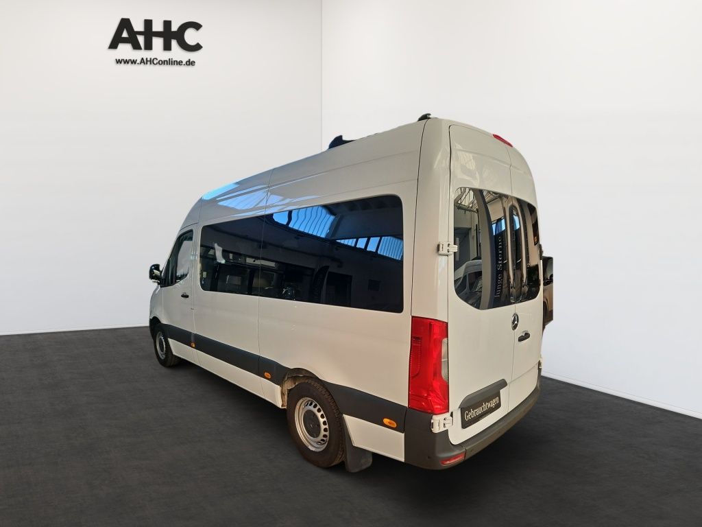 Fahrzeugabbildung Mercedes-Benz Sprinter 317 Kombi L2H2 Mobility Rollstuhl Lift