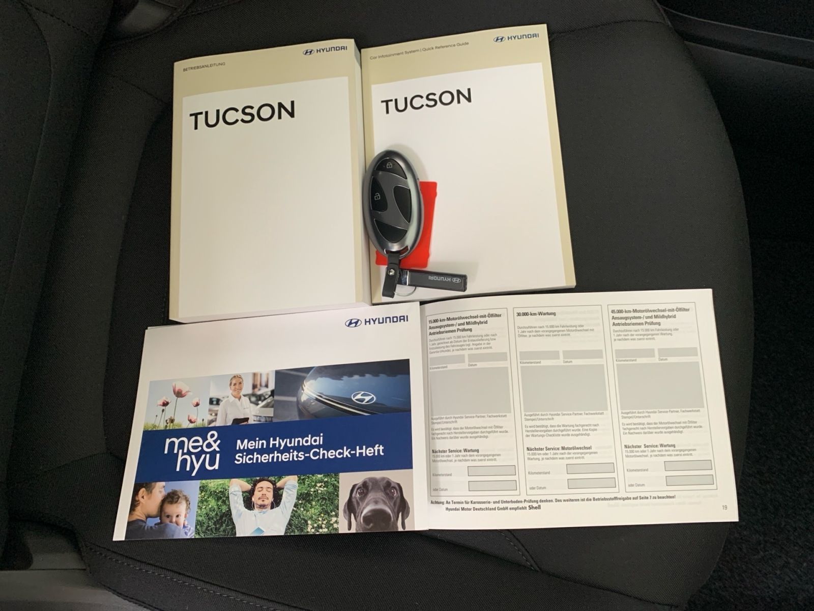 Fahrzeugabbildung Hyundai TUCSON 1.6 T-GDI 7-DCT Select Navi LED
