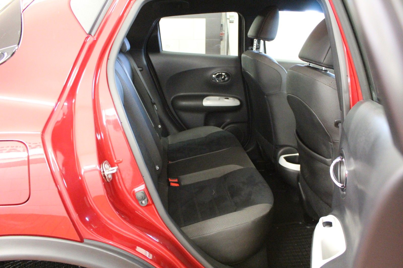 Fahrzeugabbildung Nissan Juke    1.2 DIG-T  N-Connecta 4x2  AHK