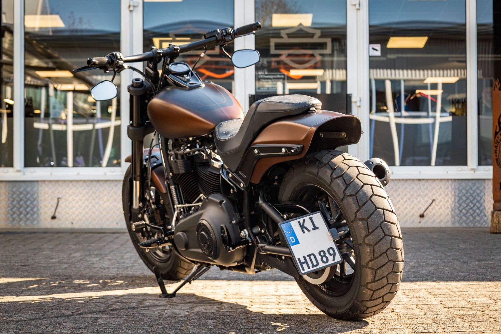 Fahrzeugabbildung Harley-Davidson FXFBS FAT BOB 114 CUI SOFTAIL - Penzl -