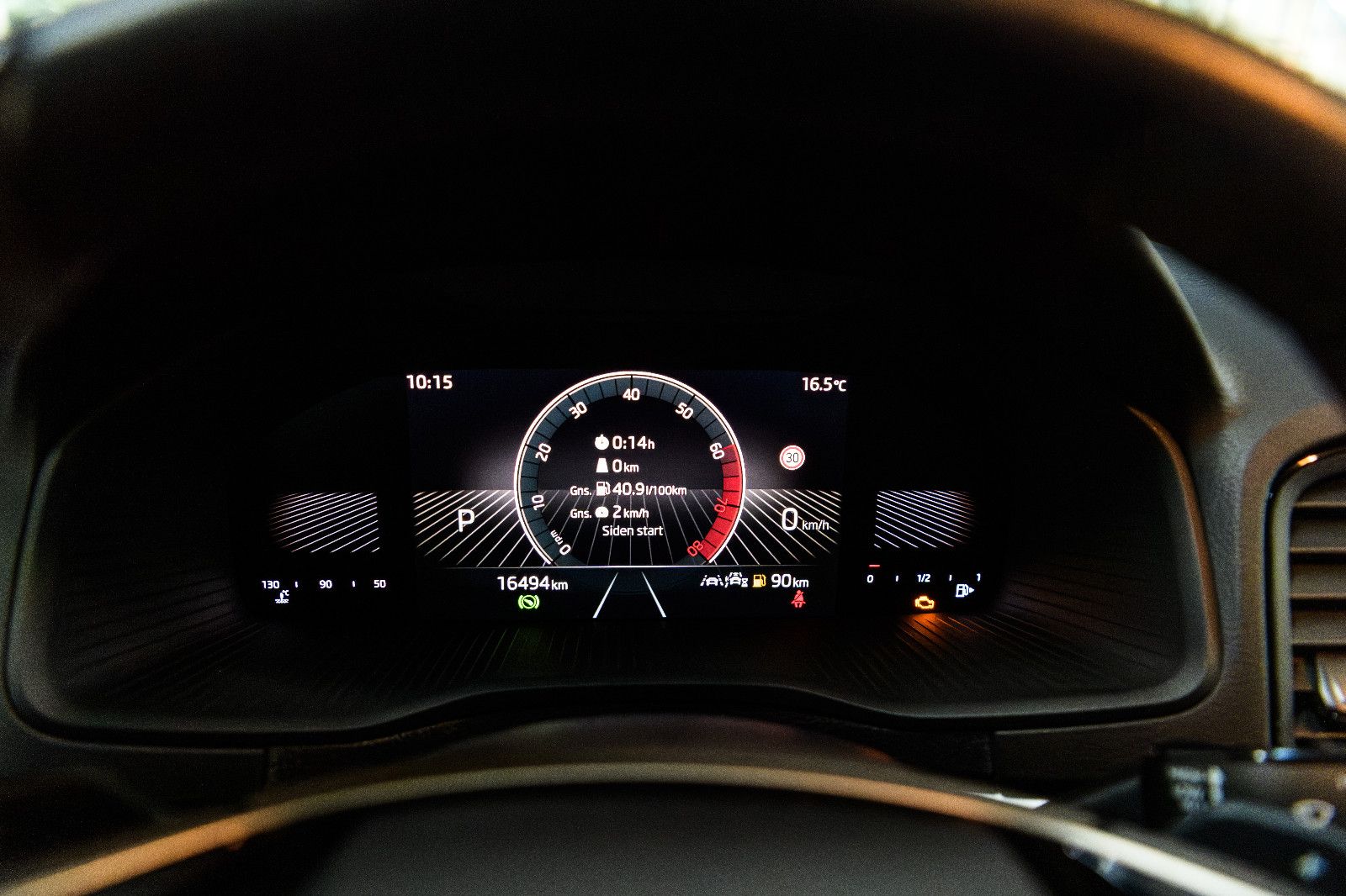 Fahrzeugabbildung SKODA Karoq Selection