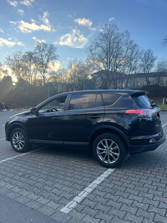 Image of Toyota RAV 4