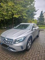 Mercedes-Benz mercedes GLA.200 - Mercedes-Benz 200 aus 2017