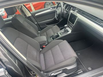 Volkswagen Passat Variant - 9