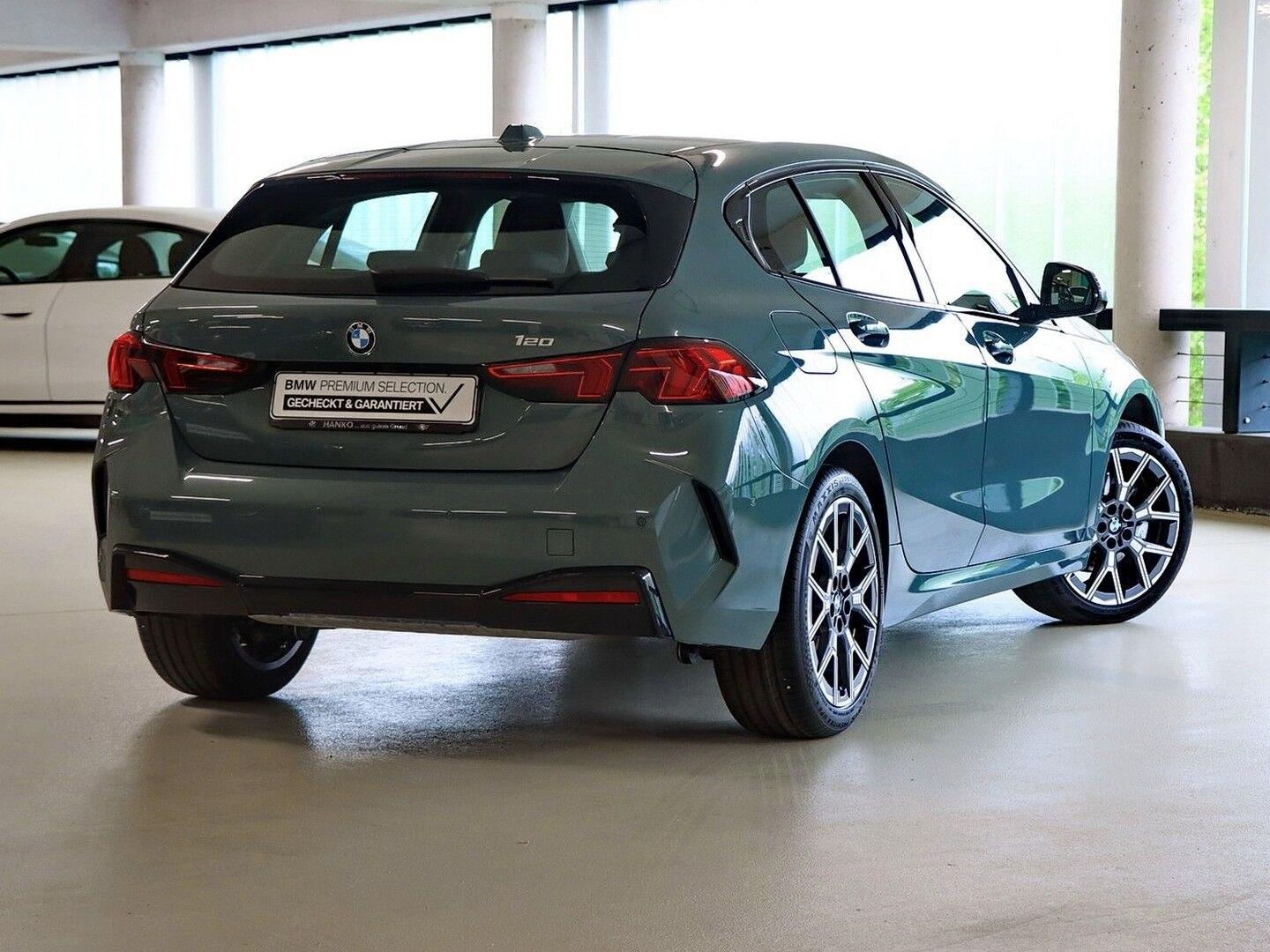 BMW 120 i M Sport Design Paket / 18Y-Speiche 974, Bi